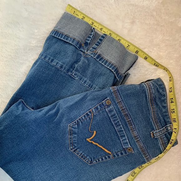 Style & Co. Petite capri jeans - Picture 4 of 5